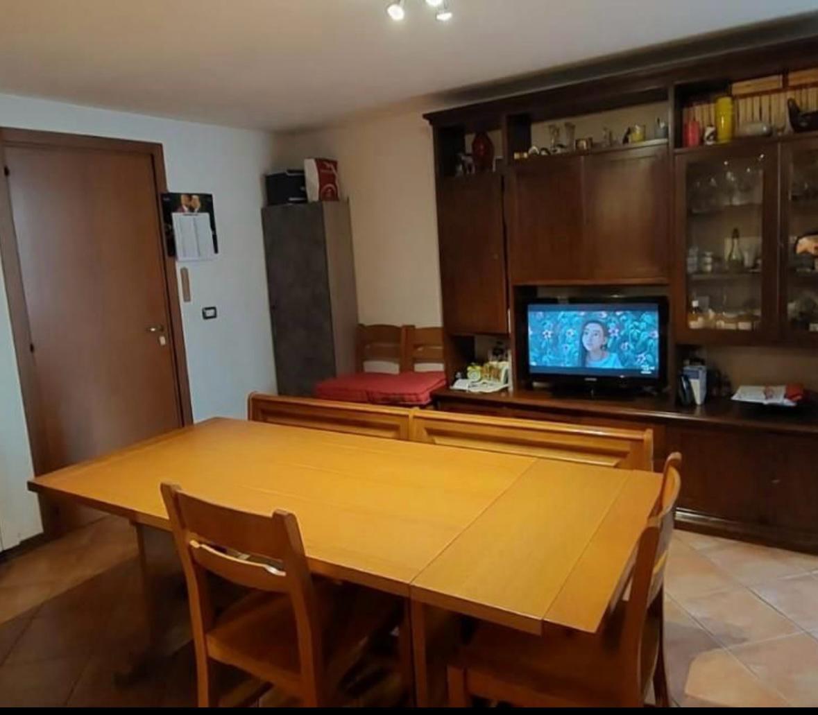 casa indipendente in vendita a Capraia e Limite in zona Limite sull' Arno