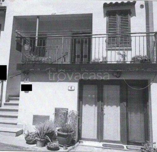 casa indipendente in vendita a Capraia e Limite in zona Limite sull' Arno