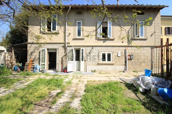 appartamento in vendita a Capraia e Limite