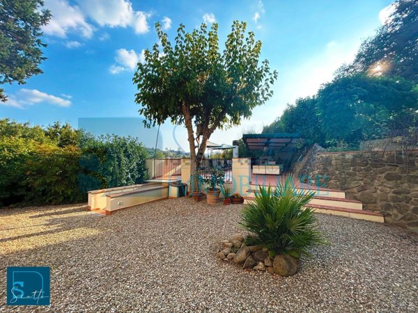 quadrivano in vendita a Capraia e Limite