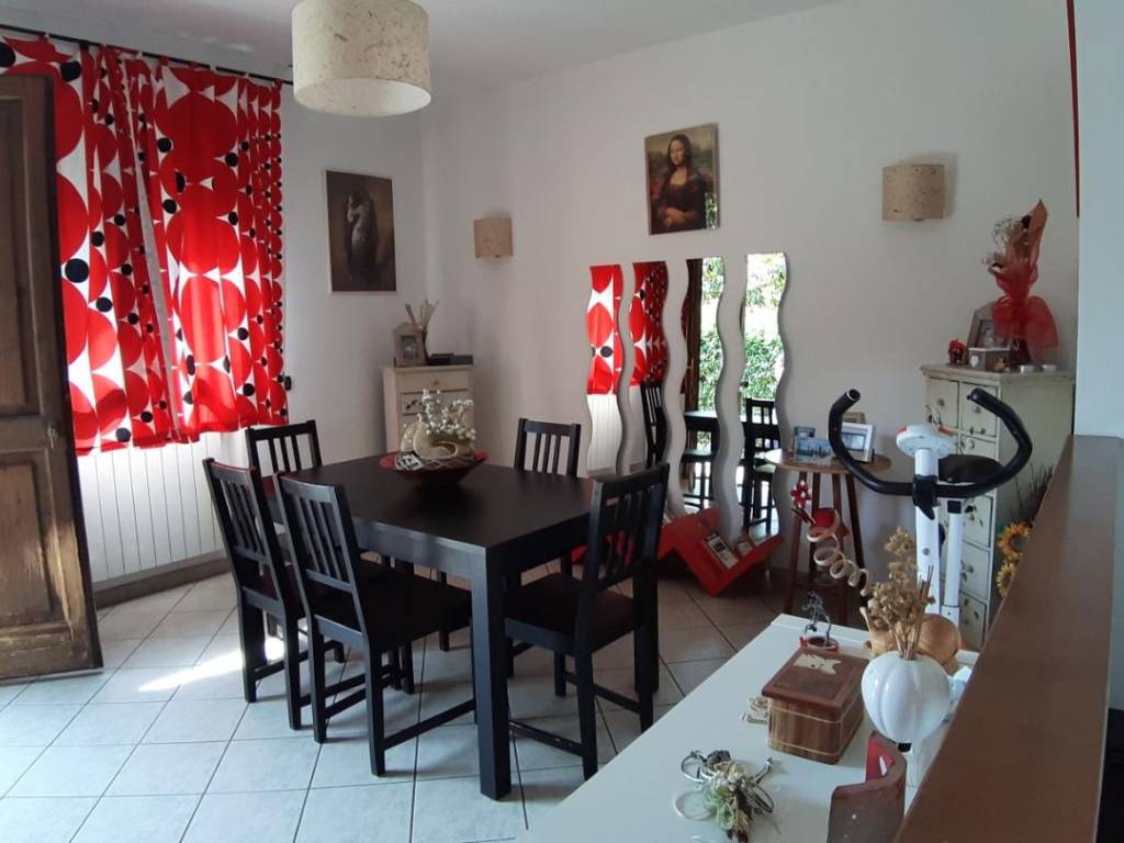 appartamento in vendita a Capraia e Limite