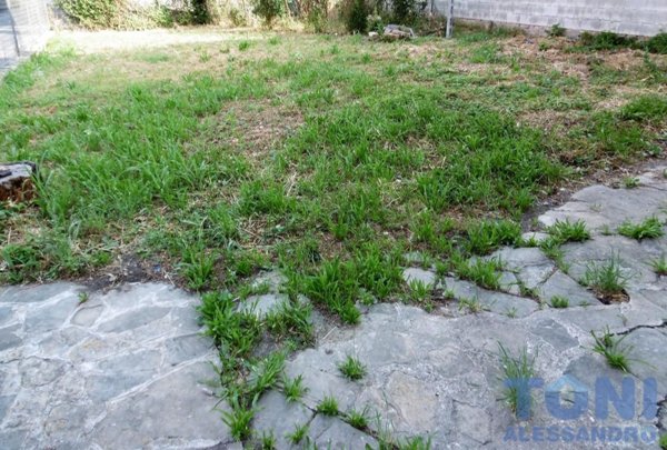 casa indipendente in vendita a Capraia e Limite in zona Limite sull' Arno