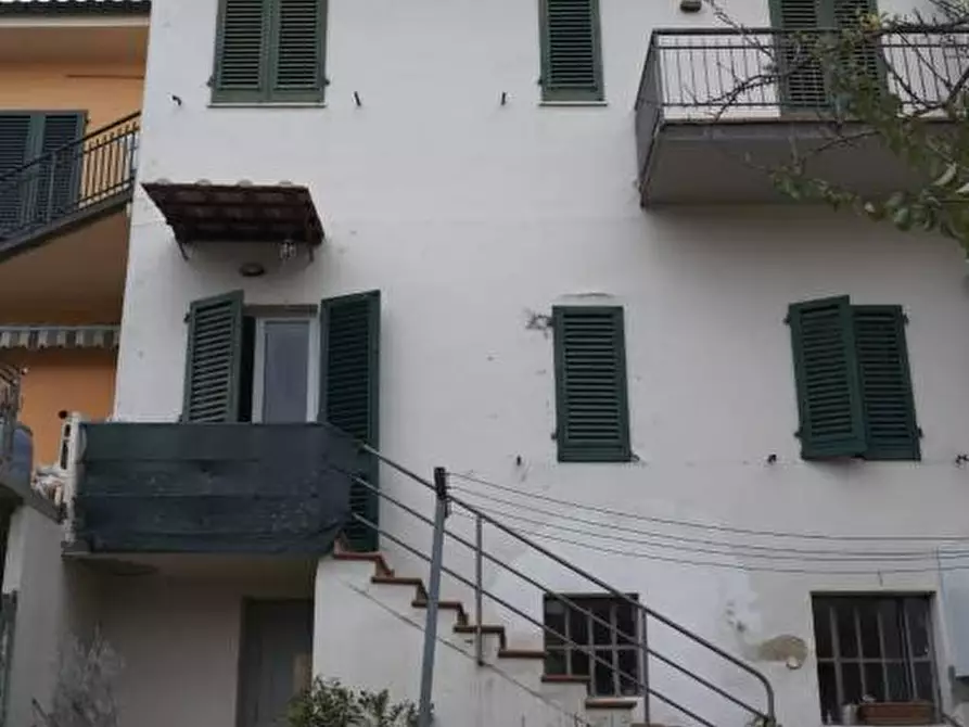 casa indipendente in vendita a Capraia e Limite in zona Limite sull' Arno