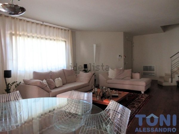 casa indipendente in vendita a Capraia e Limite in zona Limite sull' Arno