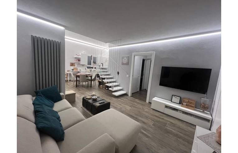 villetta a schiera in vendita a Capraia e Limite in zona Castra