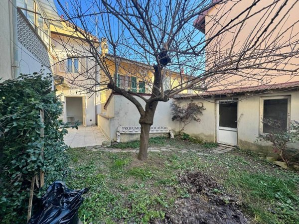 casa indipendente in vendita a Capraia e Limite in zona Limite sull' Arno