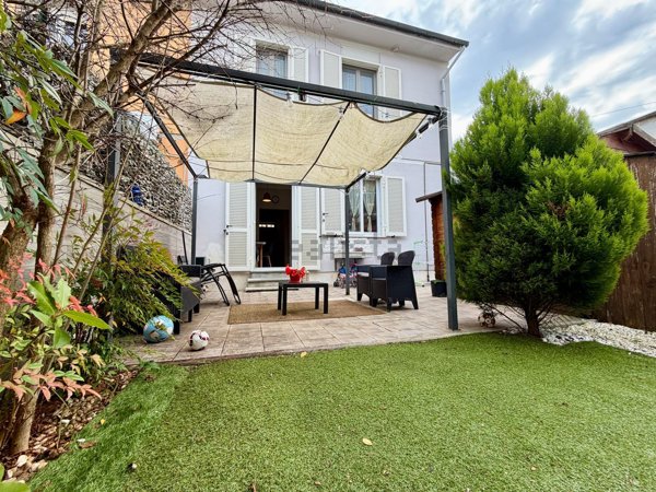 casa indipendente in vendita a Capraia e Limite in zona Limite sull' Arno