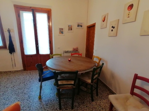 casa indipendente in vendita a Capraia e Limite