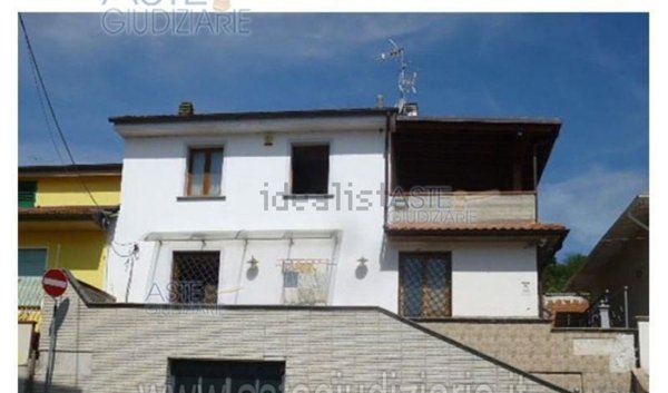 appartamento in vendita a Capraia e Limite