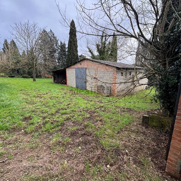 appartamento in vendita a Capraia e Limite