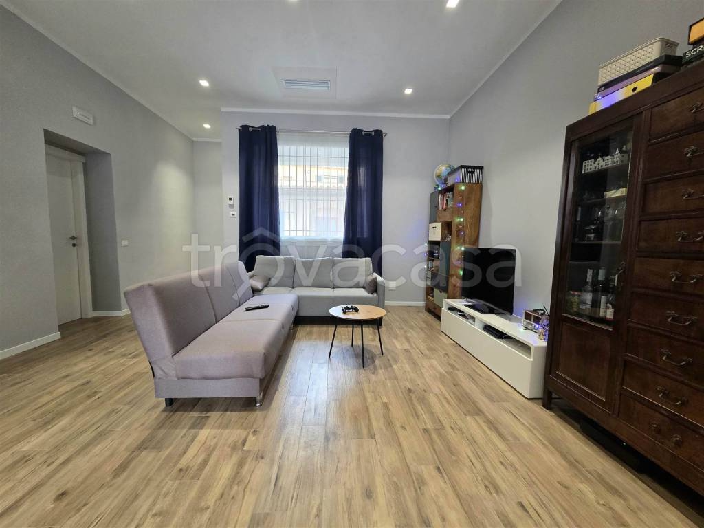 appartamento in vendita a Capraia e Limite