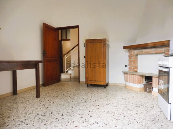 casa indipendente in vendita a Capraia e Limite