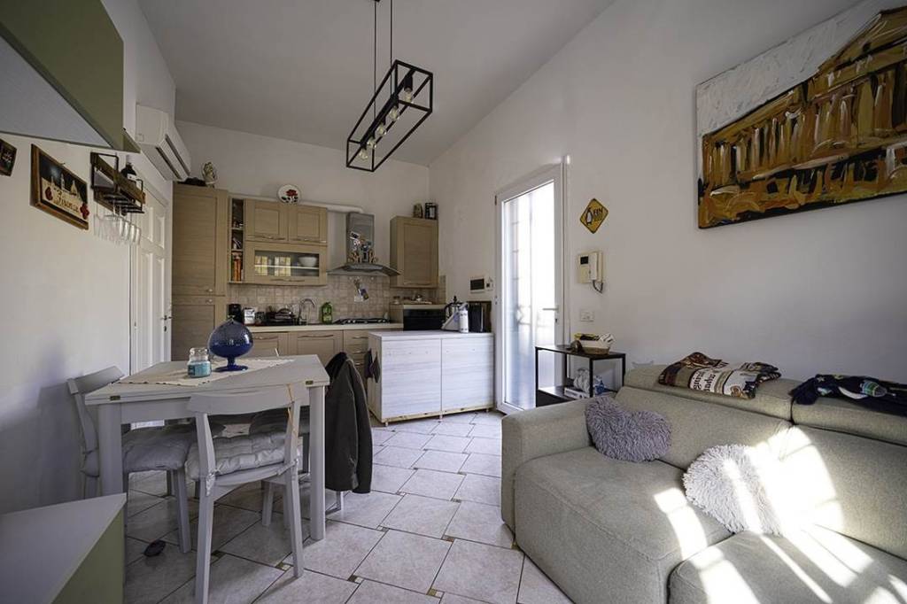 appartamento in vendita a Capraia e Limite