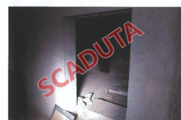 casa indipendente in vendita a Capraia e Limite in zona Castra