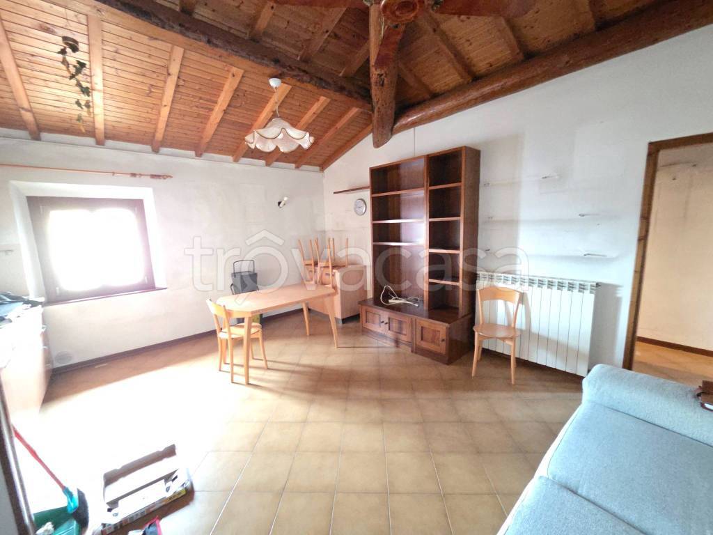 appartamento in vendita a Capraia e Limite in zona Limite sull' Arno