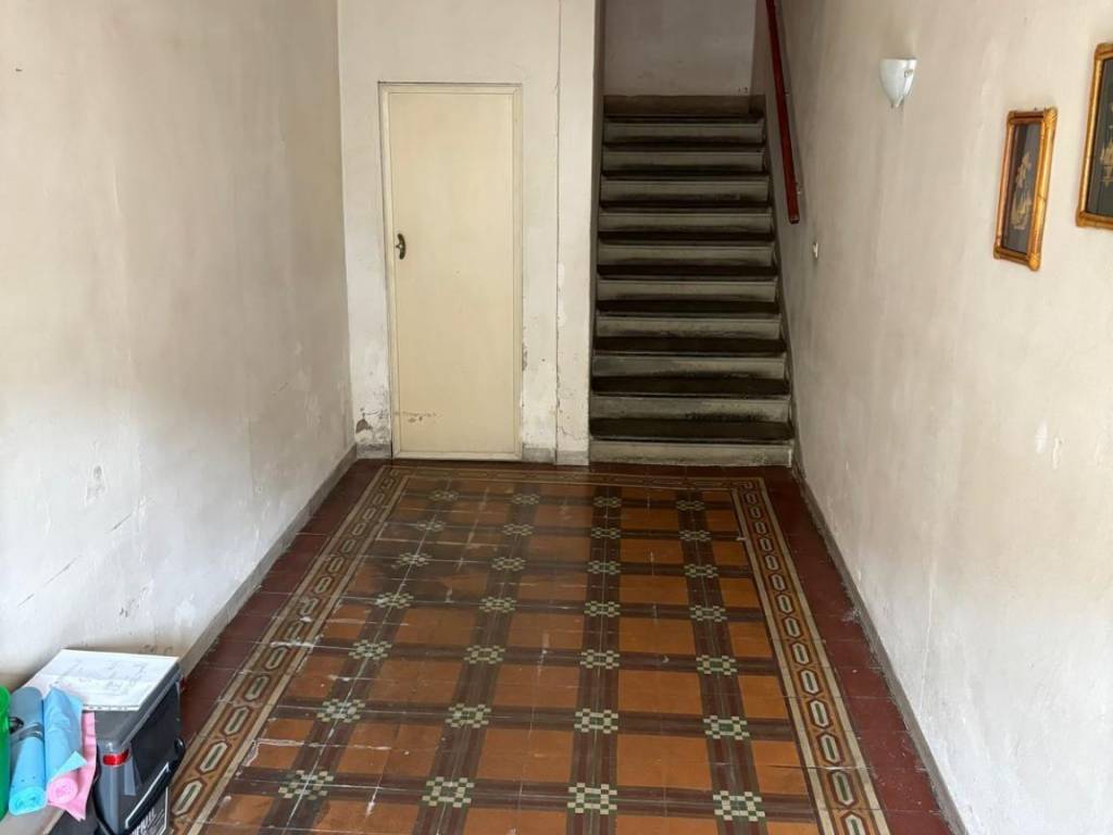 casa indipendente in vendita a Capraia e Limite in zona Limite sull' Arno