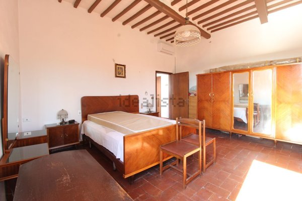 appartamento in vendita a Capraia e Limite