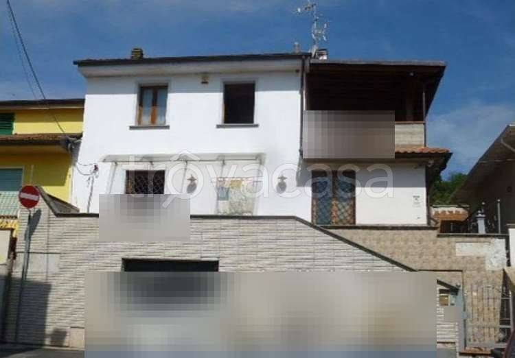casa indipendente in vendita a Capraia e Limite