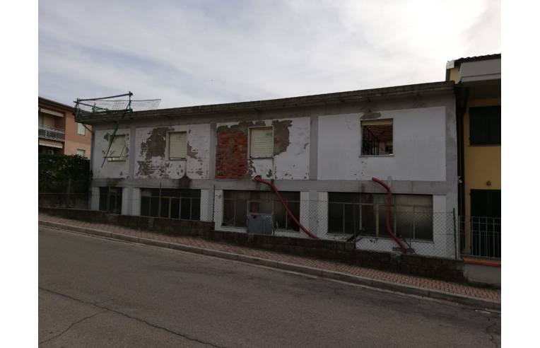 appartamento in vendita a Capraia e Limite in zona Limite sull' Arno