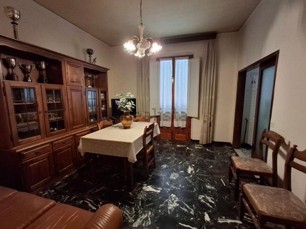 casa indipendente in vendita a Capraia e Limite in zona Limite sull' Arno