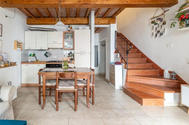 casa indipendente in vendita a Capraia e Limite in zona Limite sull' Arno