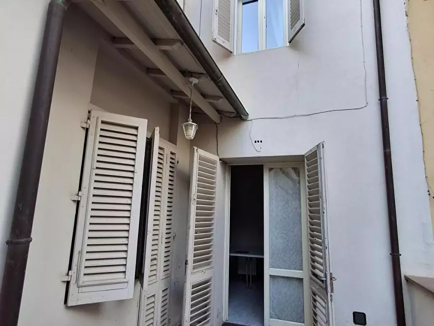 casa indipendente in vendita a Capraia e Limite in zona Limite sull' Arno