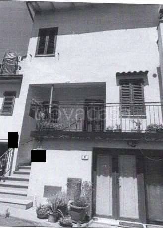 appartamento in vendita a Capraia e Limite