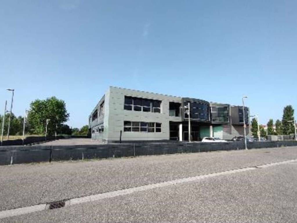 negozio in vendita a Capraia e Limite in zona Limite sull' Arno
