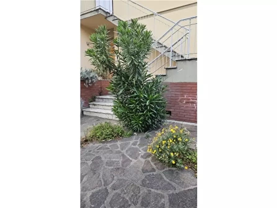 appartamento in vendita a Capraia e Limite in zona Limite sull' Arno