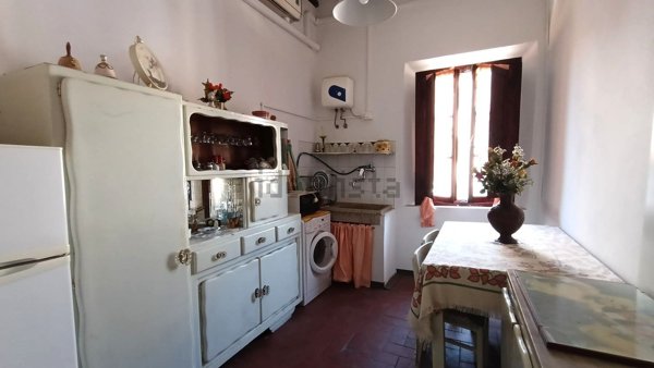 casa indipendente in vendita a Capraia e Limite in zona Limite sull' Arno