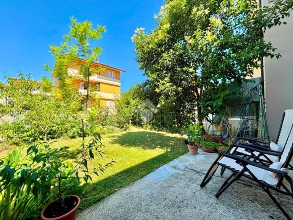 casa indipendente in vendita a Capraia e Limite in zona Limite sull' Arno