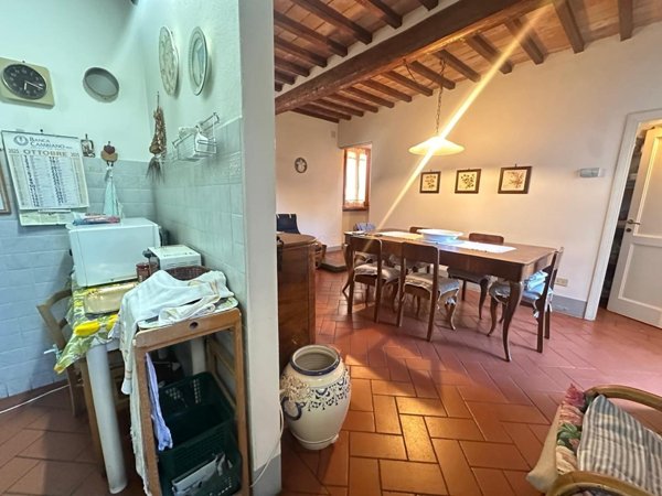 casa indipendente in vendita a Capraia e Limite in zona Limite sull' Arno