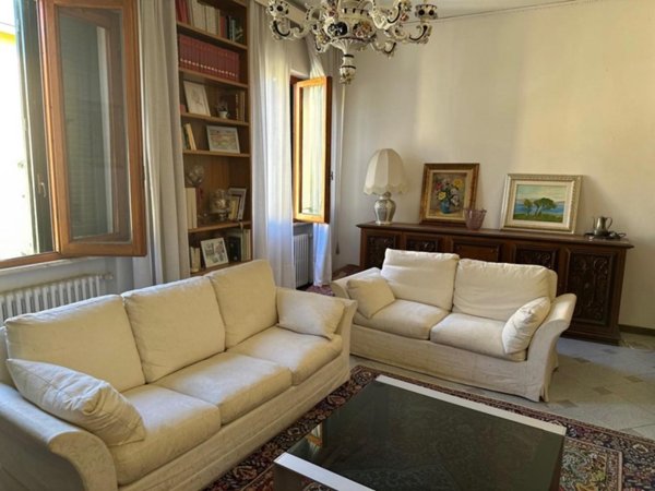 appartamento in vendita a Capraia e Limite in zona Capraia Fiorentina