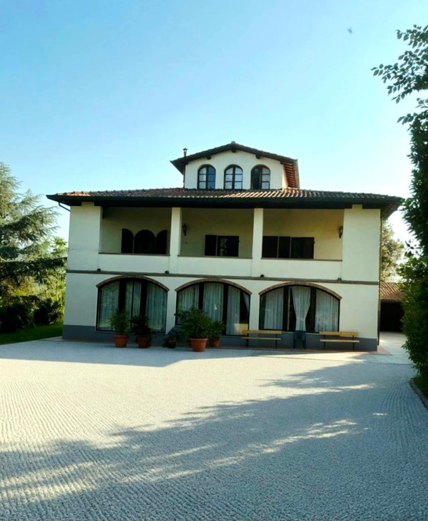 casa indipendente in vendita a Capraia e Limite in zona Limite sull' Arno