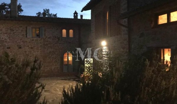 casale in vendita a Capraia e Limite in zona Capraia Fiorentina