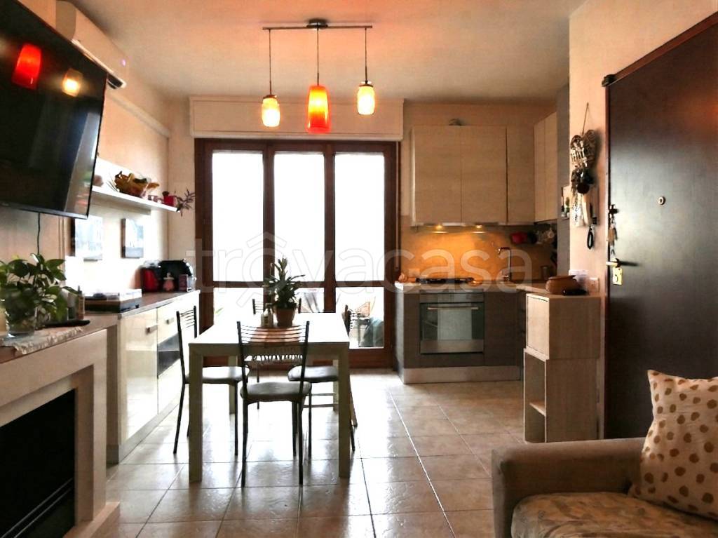appartamento in vendita a Capraia e Limite in zona Limite sull' Arno