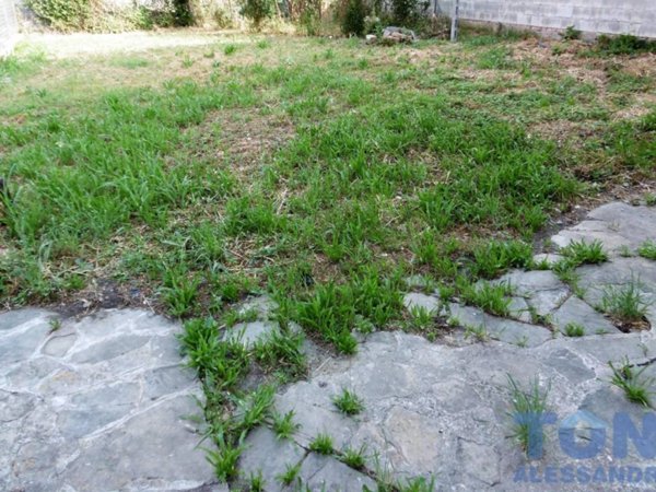 casa indipendente in vendita a Capraia e Limite in zona Limite sull' Arno