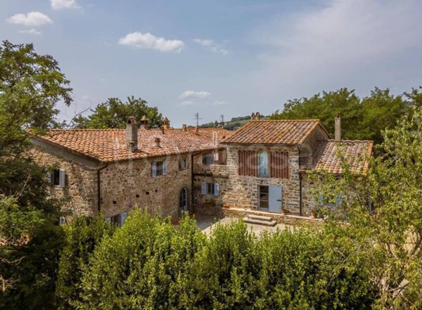 casa indipendente in vendita a Capraia e Limite in zona Castra