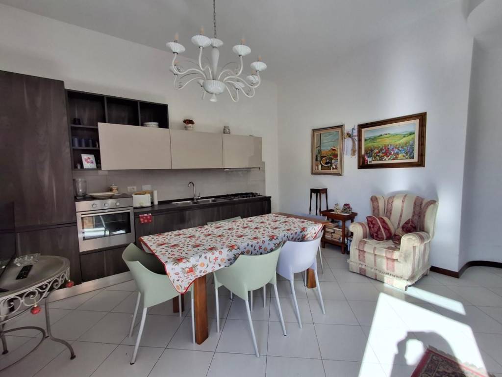 appartamento in vendita a Capraia e Limite in zona Capraia Fiorentina