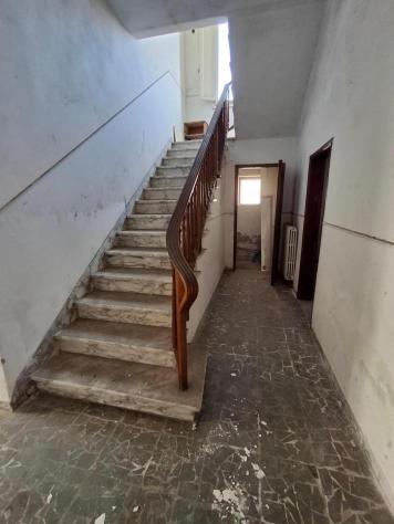 casa indipendente in vendita a Capraia e Limite in zona Limite sull' Arno
