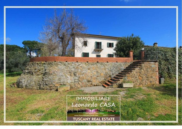 casa indipendente in vendita a Capraia e Limite in zona Castra