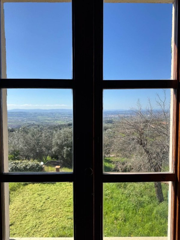 casa indipendente in vendita a Capraia e Limite in zona Castra