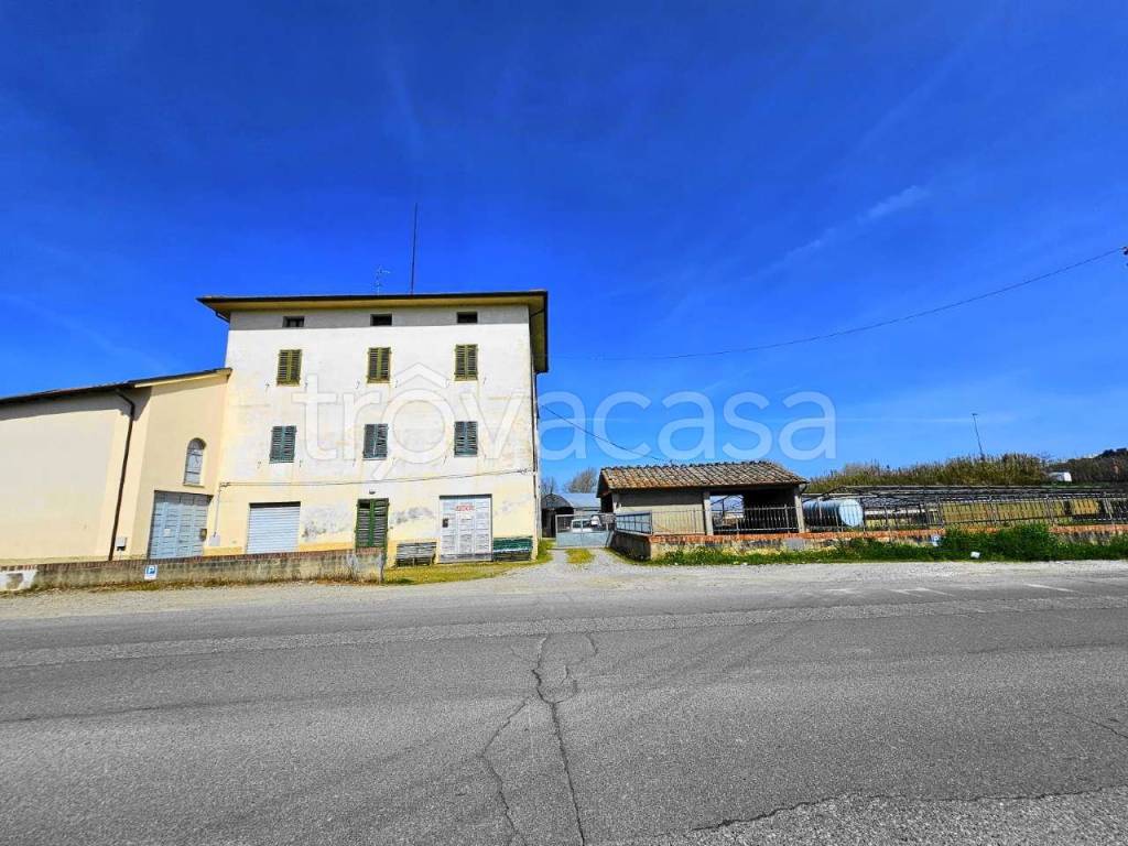 casa indipendente in vendita a Castelfiorentino in zona Dogana