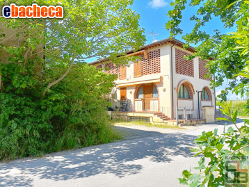 appartamento in vendita a Castelfiorentino in zona Castelnuovo d'Elsa