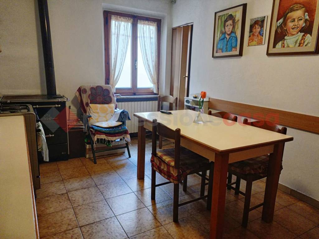 appartamento in vendita a Castelfiorentino in zona Castelnuovo d'Elsa