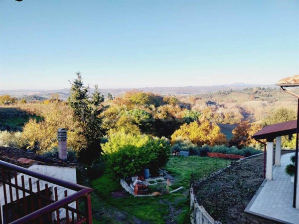 casa indipendente in vendita a Castelfiorentino