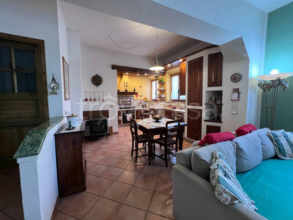 casa indipendente in vendita a Castelfiorentino