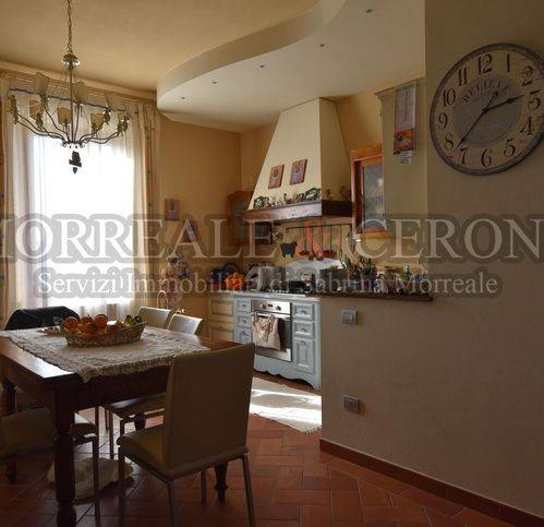 casa indipendente in vendita a Castelfiorentino in zona Cambiano