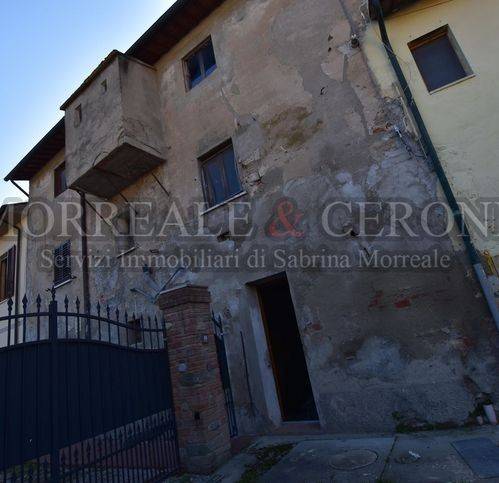 casa indipendente in vendita a Castelfiorentino in zona Cambiano