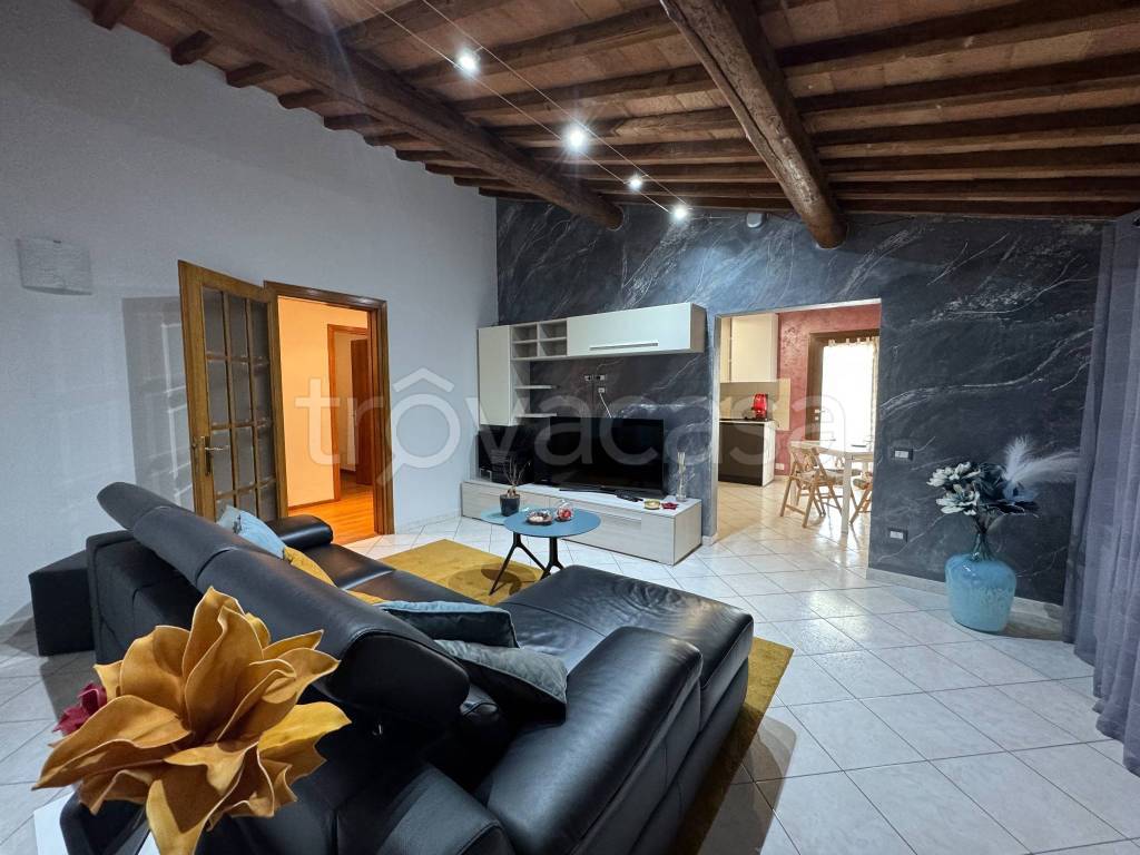 appartamento in vendita a Castelfiorentino in zona Cambiano